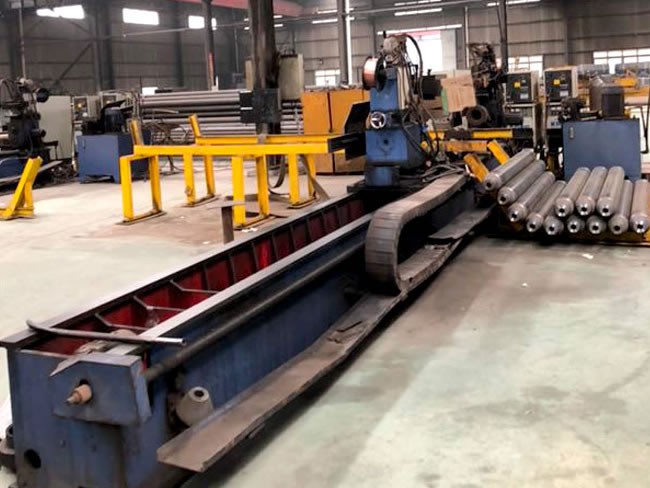 新泰网架自动焊设备